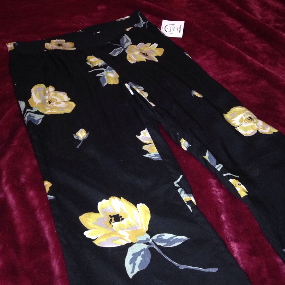 Volcom beach pants NWT - Picture 2 of 3